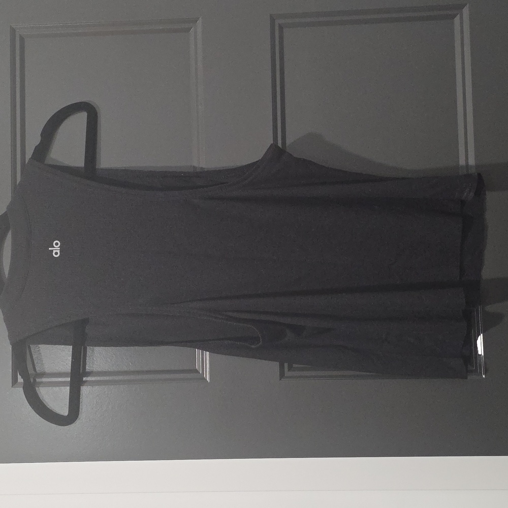 Alo Women's Sleeveless Black Top - Picture 2 of 4